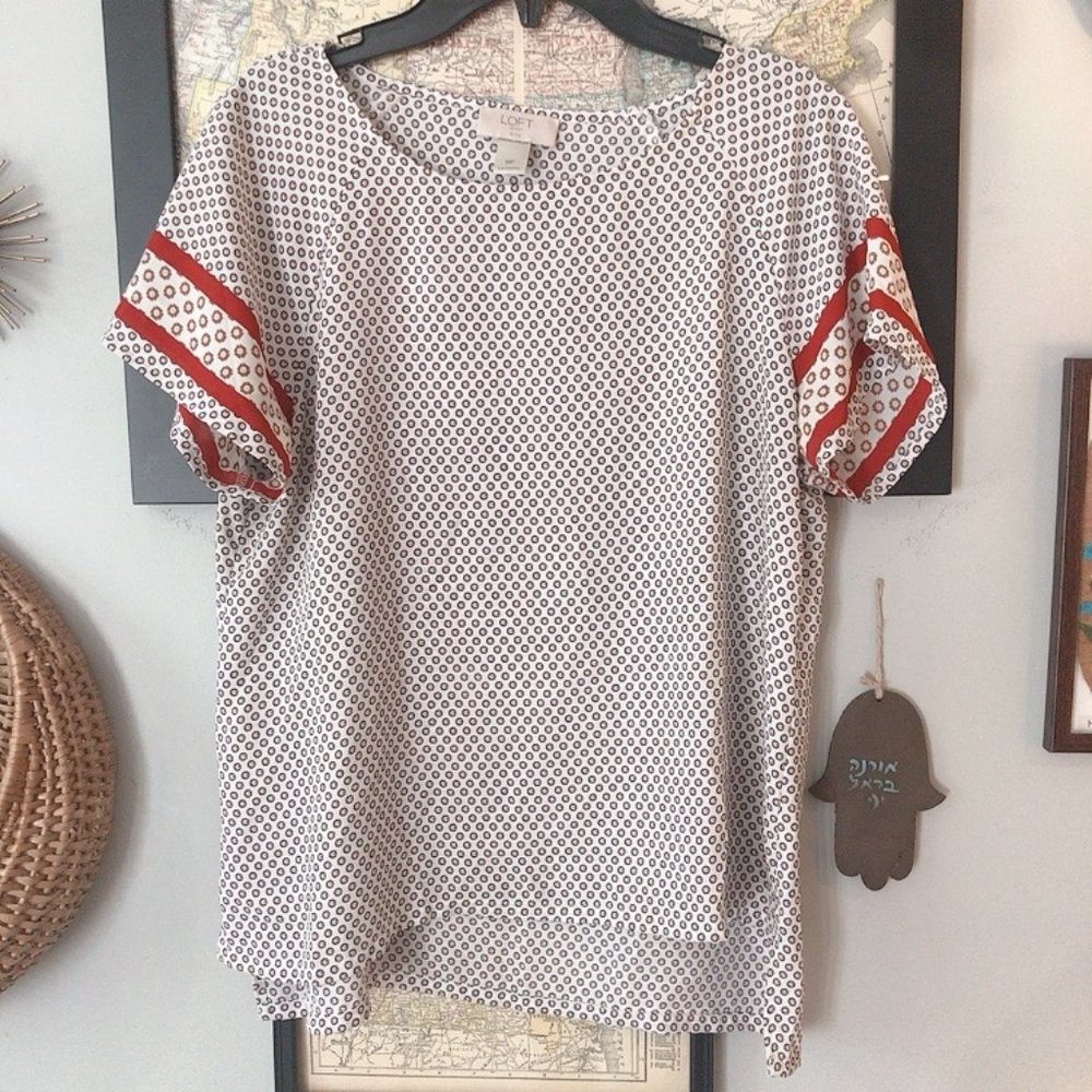 Loft Flowy, Patterned Top - image 1